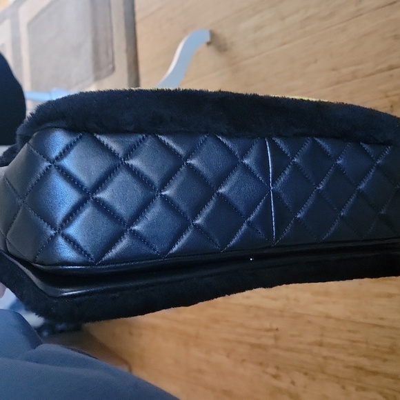 Limited Edition CHANEL Lagerfeld's Pop Art No.5 Shearling & Lamb Maxi Flapbag - Picture 9 of 16